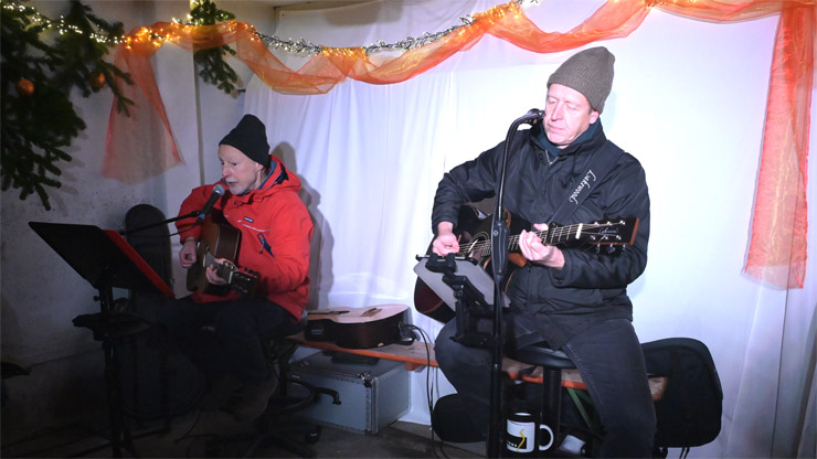 Lebendiger Adventskalender 2025
     in Scharmbeckstotel