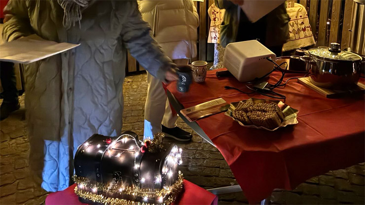 Lebendiger Adventskalender 2025
     in Scharmbeckstotel