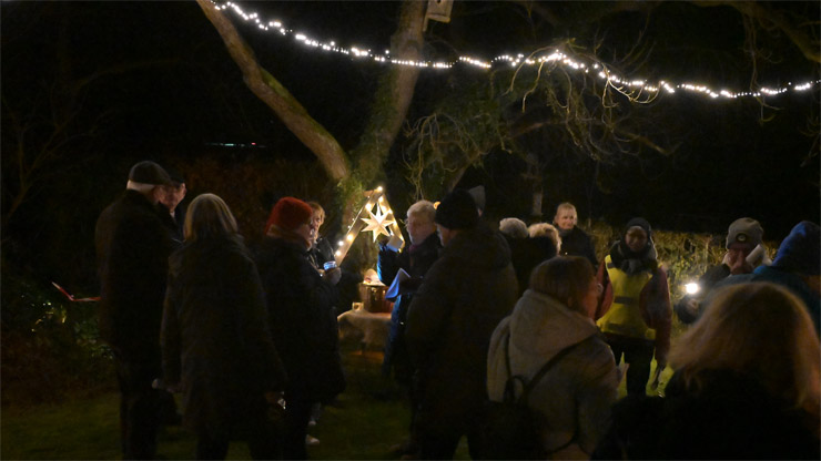 Lebendiger Adventskalender 2025
     in Scharmbeckstotel