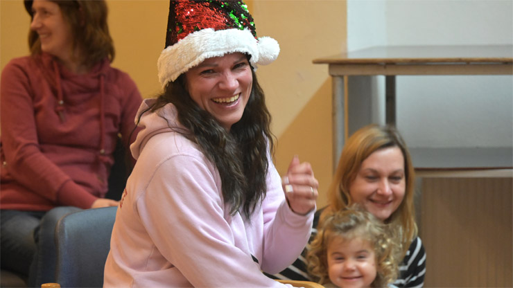 Lebendiger Adventskalender 2025
     in Scharmbeckstotel