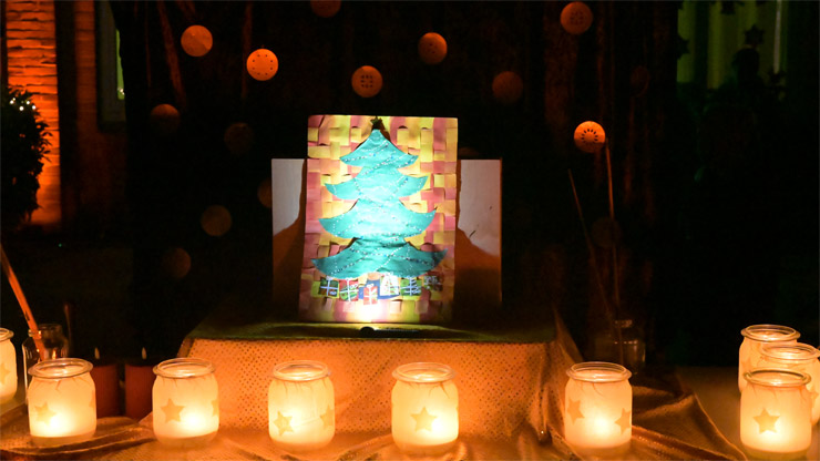 Lebendiger Adventskalender 2025
     in Scharmbeckstotel