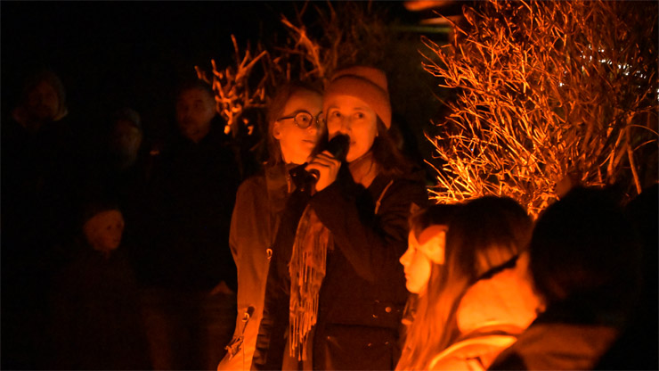 Lebendiger Adventskalender 2025
     in Scharmbeckstotel