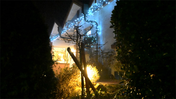 Lebendiger Adventskalender 2025
     in Scharmbeckstotel