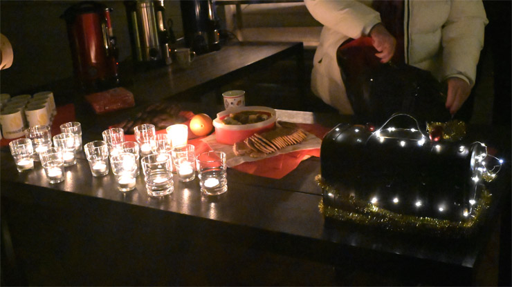 Lebendiger Adventskalender 2025
     in Scharmbeckstotel